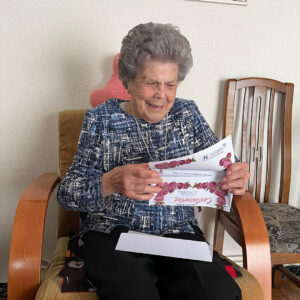 Feliz 100 cumpleaños a Carmen Goìmez Toledo