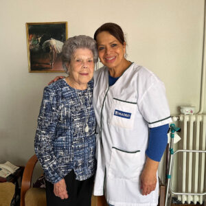 Feliz 100 cumpleaños a Carmen Goìmez Toledo