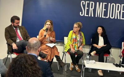 Participación de Elena Sampedro en Acto Conmemorativo de reconocimiento a las personas cuidadoras