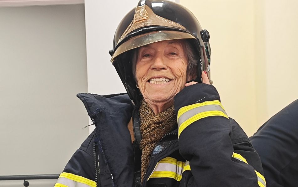 Los Bomberos de Madrid visitan el Centro de Día Municipal Carmen Sevilla para hablarnos sobre prevención de riesgos