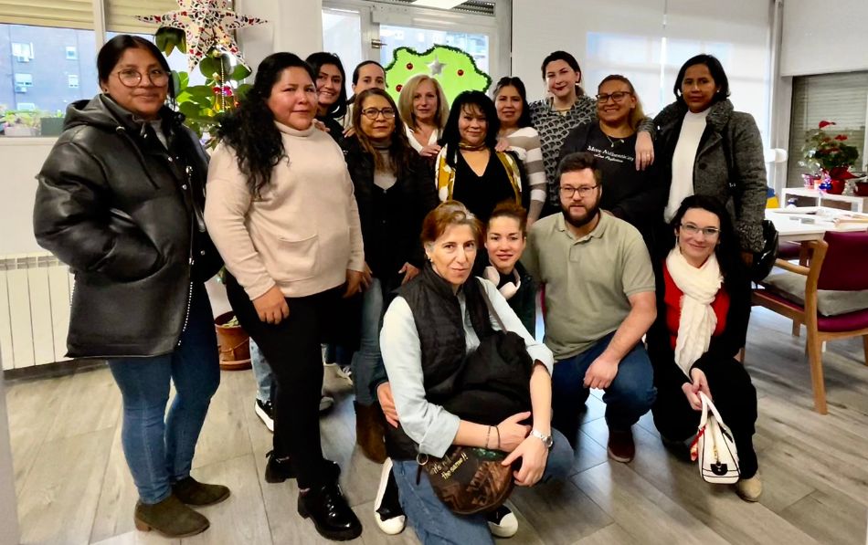 Alumnas de la edición 124 del Certificado en Atención Sociosanitaria visitan el Centro de Día Nueva Edad ASISPA
