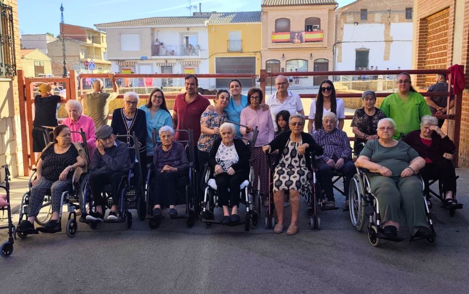 Fiestas en Escalonilla: la Residencia ASISPA II celebra un día lleno de tradición y alegría