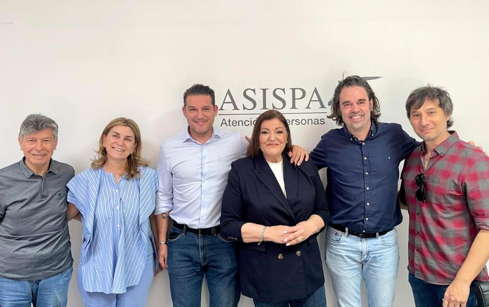Charo Reina, Manu Tenorio y Raúl Fernández de Pablo visitan la sede central de ASISPA