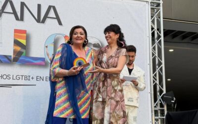Charo Reina, Embajadora de nuestro movimiento #StopEdadismo, recibe el Reconocimiento Arcoíris 2026