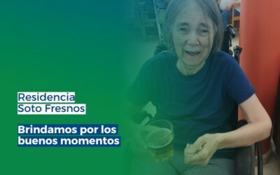 La Residencia Soto Fresnos celebra el Día de la Cerveza entre brindis, música y sonrisas